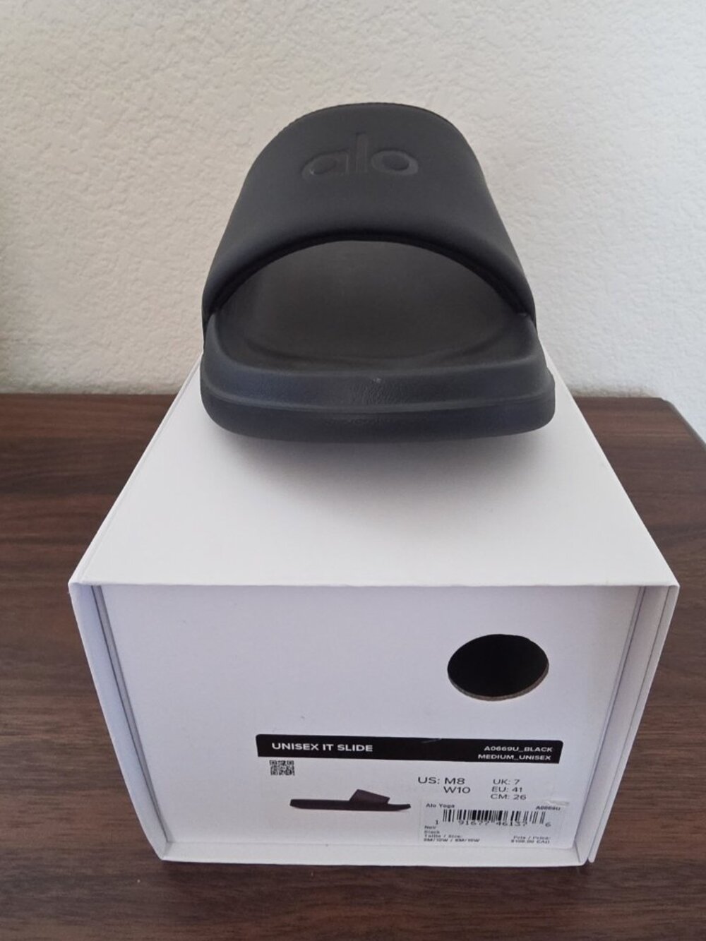 Alo Yoga Unisex It Slide Non-Slip in Black Size US M8/W10 EU41